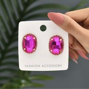 Vintage Oval Fuchsia Glass Earrings - Retro Chic Women's Jewelry
